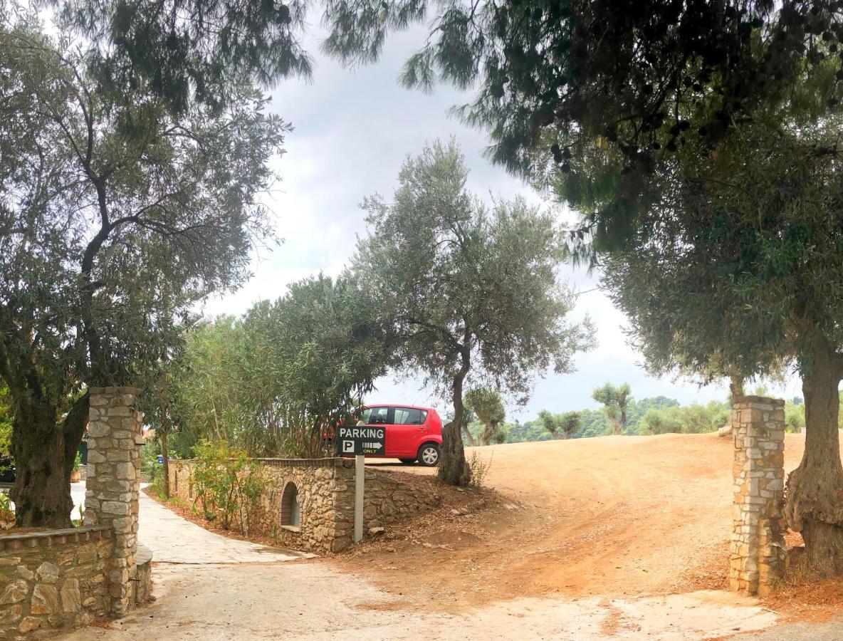 Отель Azzurro Katsaros  Экстерьер фото