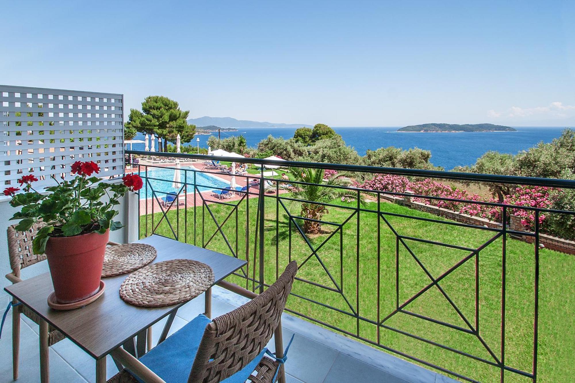 Отель Azzurro Katsaros  Экстерьер фото